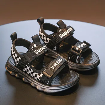 Детские сандалии 2023 Новая летняя модная обувь для мальчиков, модная пляжная обувь на мягкой подошве для девочек